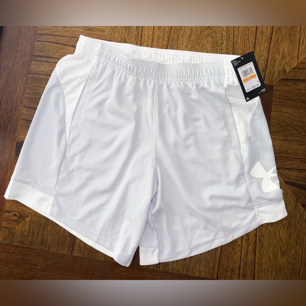Under Armour Women's louse coupe lache Avy Athletic Shorts size S